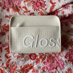 glossier 2021 holiday beauty bag!